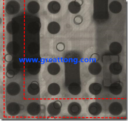 BGA錫球尺寸小于0.4mm，采用降低BGA內(nèi)圍襲球的錫膏量所得到X-Ray，稍微留意一下可以發(fā)現(xiàn)最外圈的錫量(圓的直徑)比其他內(nèi)圍的錫球上的錫量來得多一點(diǎn)點(diǎn)。也就是外圈的黑色圓形直徑比內(nèi)圈的圓形來得大一點(diǎn)點(diǎn)。